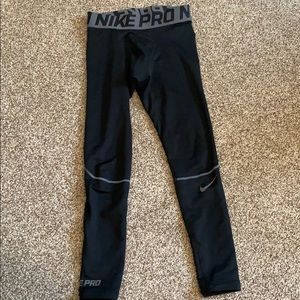 Nike Pro Hyperwarm compression tights